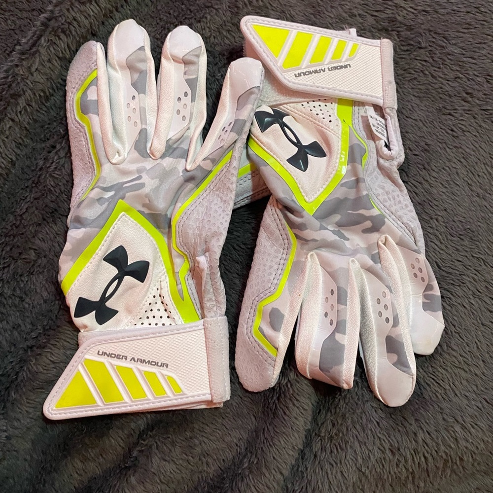 Under Armour Baseball Gloves